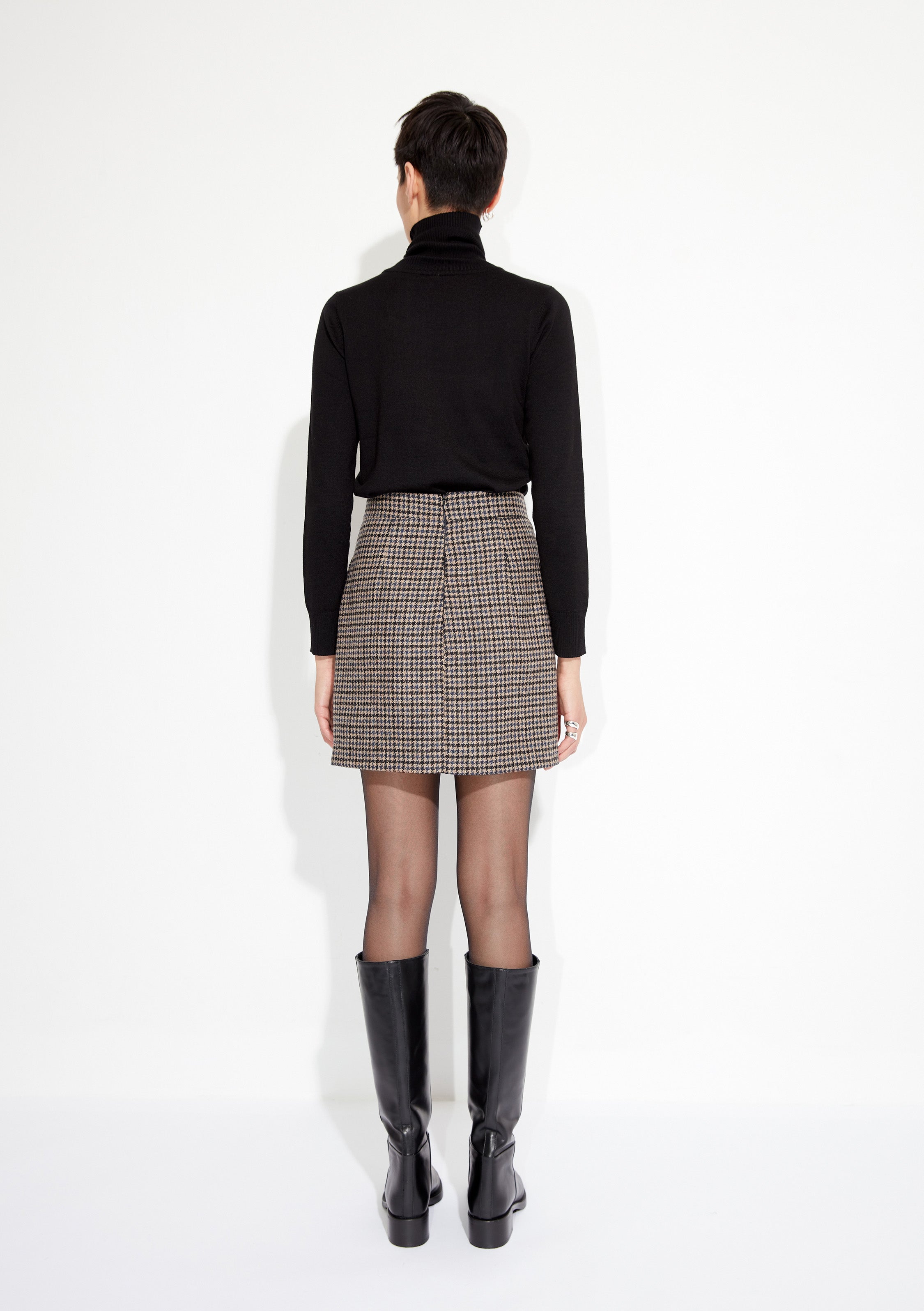 Victoria Skirt in Houndstooth Tweed