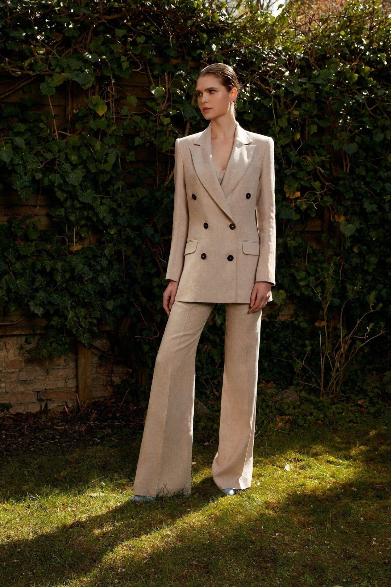 Amalia Blazer in Linen Light Beige - ELENA NANCU
Amalia Blazer in Leinen Beige - ELENA NANCU