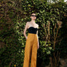 Ava Trousers in Cotton Gabardine Ochre - ELENA NANCU
Ava Hose in Baumwollgabardine Ocker - ELENA NANCU