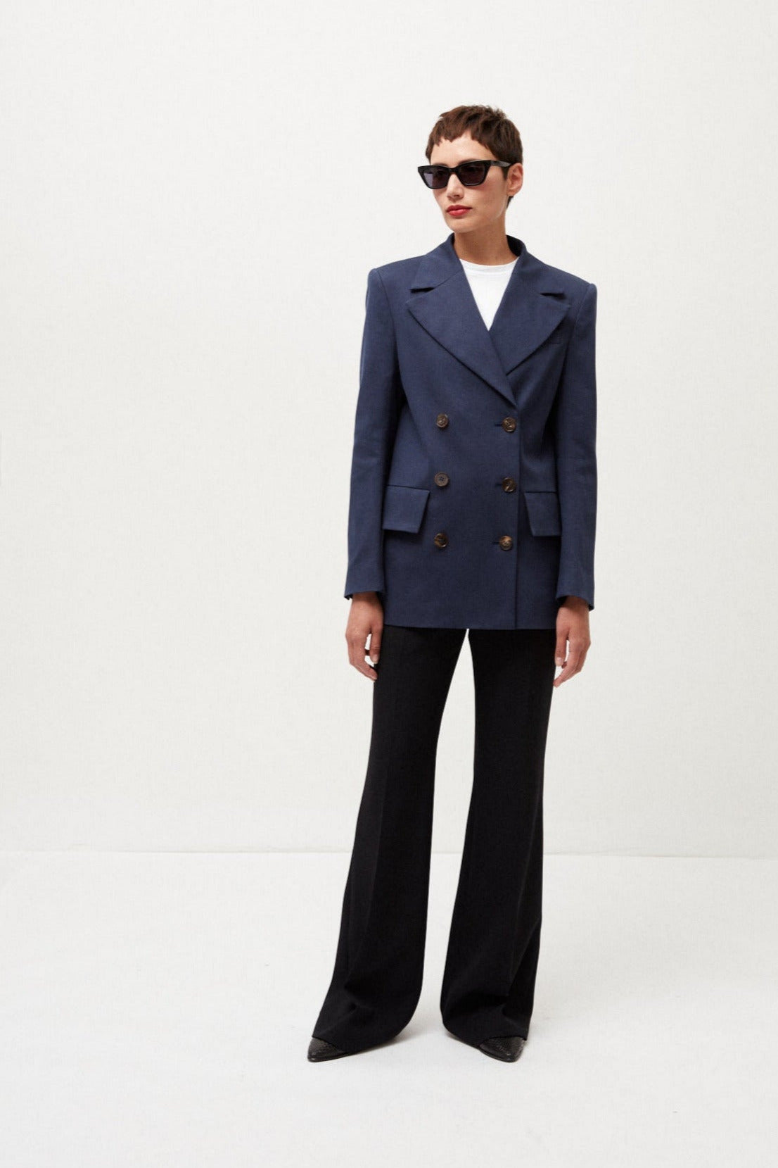 Bella Blazer in Cotton Gabardine Petrol Blue - ELENA NANCU
Bella Blazer in Baumwollgabardine Petrol Blau - ELENA NANCU
